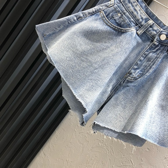 Short - Picture 4 of 4